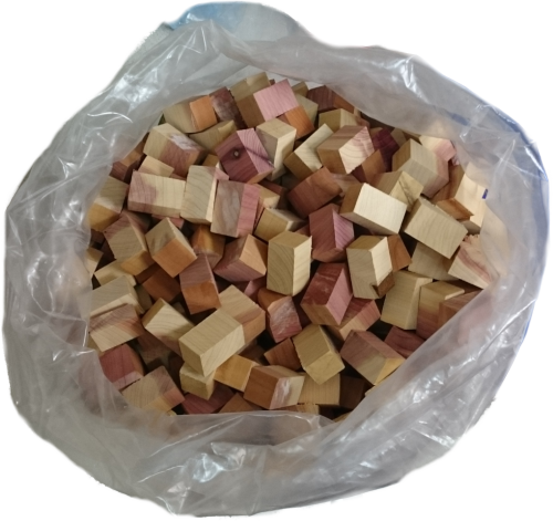 Kostki jałowca do alkoholu